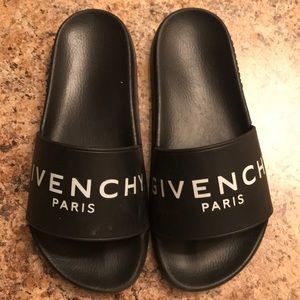 Givenchy pool slides
